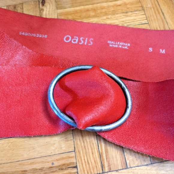 Red Leather Wide Belt - Picture 4 of 5